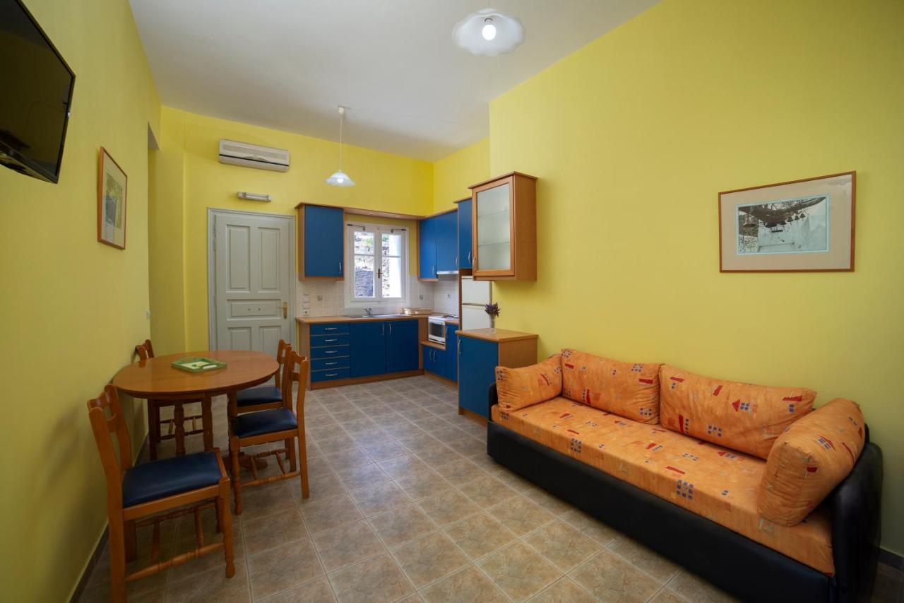 Spertos Apartments Ormos  Buitenkant foto