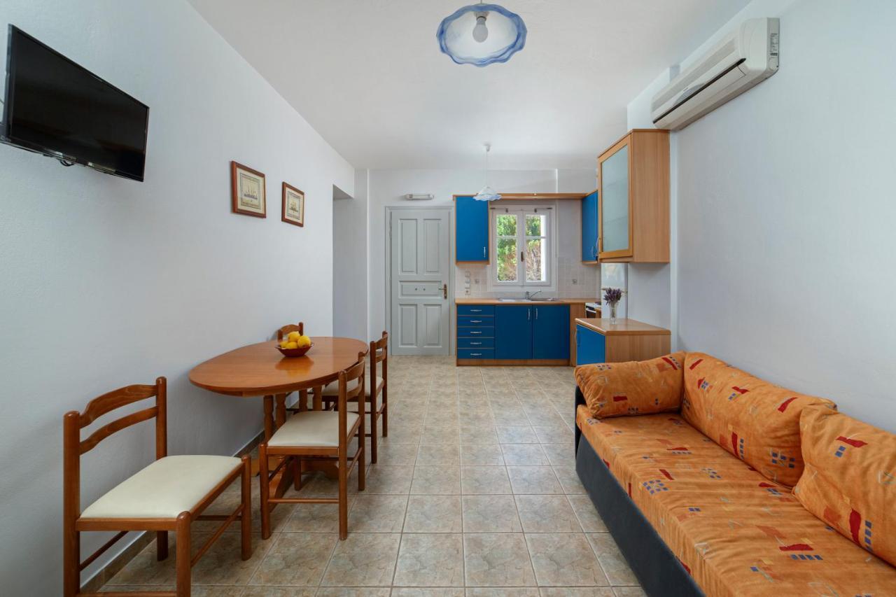 Spertos Apartments Ormos  Buitenkant foto